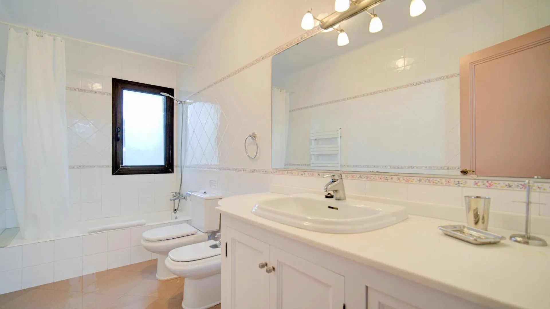 Binife - Villa Rodeada De Naturaleza Y Con Piscina Alaior